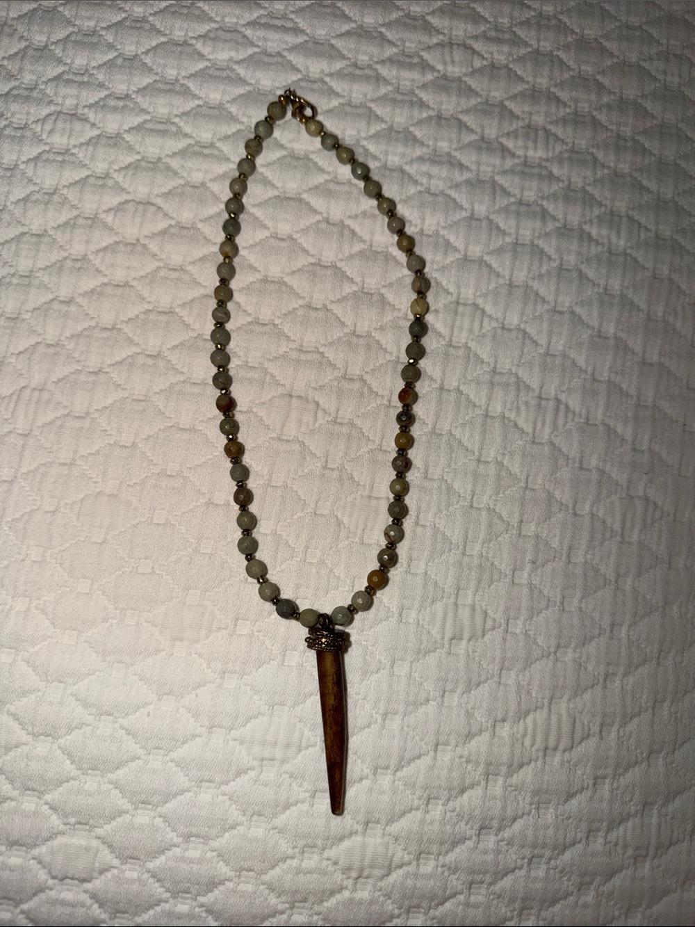 Handmade Green Agate Beaded Necklace with Horn Pendant